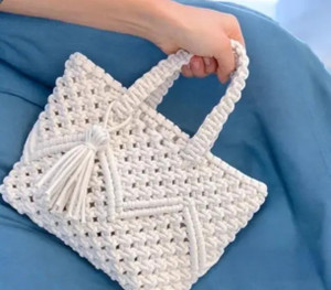 Aain White Hand-held Bag Macrame Hand Bag 01