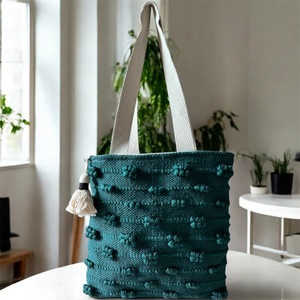 नवा महिलाओं के लिए कैज़ुअल हरा