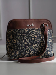 ZOUK Black Sling Bag FloMotif
