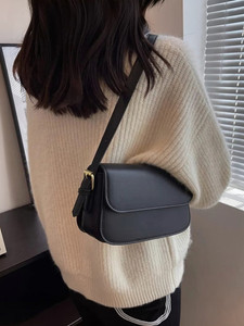 LIZIQI Black Sling Bag Maroon Women Ladies side | women hand