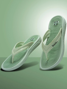 action Women Women APTW-17 Flip Flops