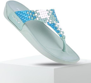 FLITE Women Slippers