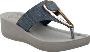 aerowalk Women Slippers