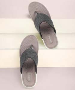 MOCHI Women Flip Flops