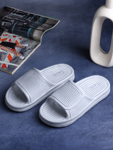 LYVI Men Slides