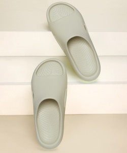 CROCS Mellow स्लाइड