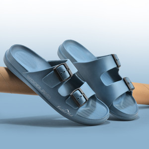 WOODLAND Men Clogs
