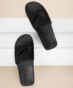 NIKE Men NIKE AIR MAX CIRRO SLIDE Slides