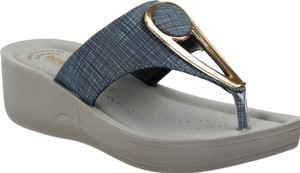 aerowalk Women Slippers