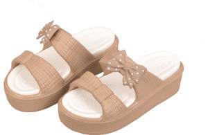 Aadriasole Women Slides