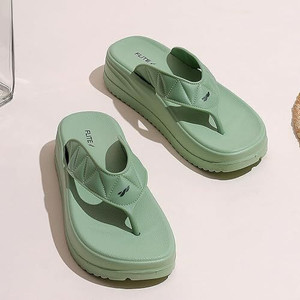 FLITE Women Slippers