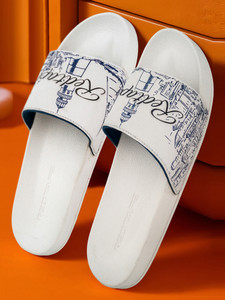 RED TAPE Women Slides