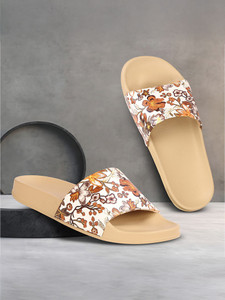 LooksFootwear Women Slides