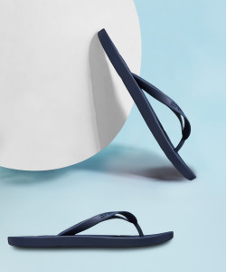 CROCS Women ESSENTIALS Flip Flops