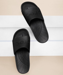 CROCS Women ESSENTIALS Flip Flops