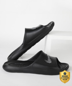 NIKE Women W NIKE VICTORI ONE SHWER SLIDE Slides