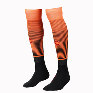 CAPTAIN Men Solid Knee High