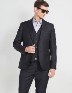 ARROW Tailored Fit 1851 Three Piece Suit Solid Men Suit