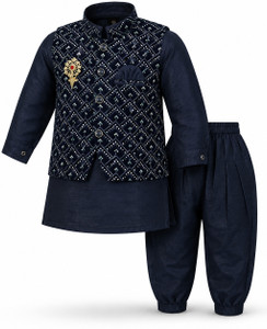 kidfashion Kurta, Waistcoat and Pyjama Set Embroidered Boys Suit