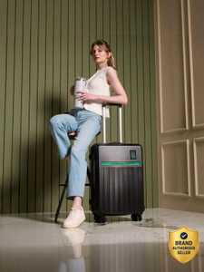 United Colors of Benetton Cobalt Check-in Suitcase 8 Wheels - 26 inch