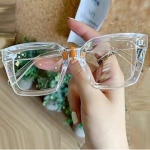 LIZA ANGEL Retro Square Sunglasses