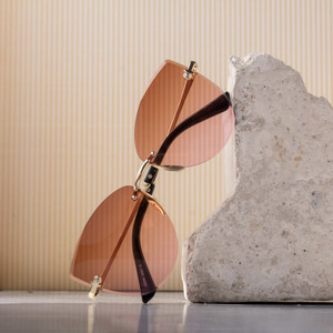 Kalveera Cat-eye Sunglasses