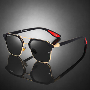 ROADWAY Wayfarer Sunglasses