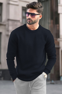 TRIPR Solid Round Neck Casual Men Dark Blue Sweater