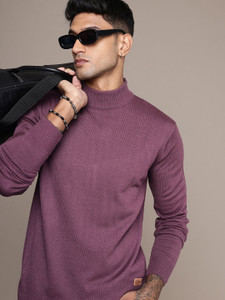 Roadster Solid Turtle Neck Casual Men Purple Sweater