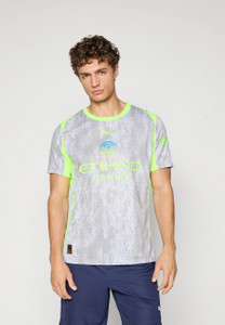 IZON Printed Men Round Neck Green T-Shirt