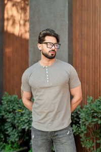 Gritstones Solid Men Henley Neck Grey T-Shirt