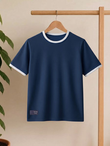 Septem Colorblock Men Round Neck Navy Blue T-Shirt