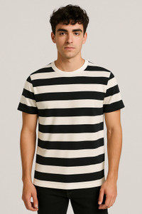 Yilden Striped Men Round Neck White, Black T-Shirt