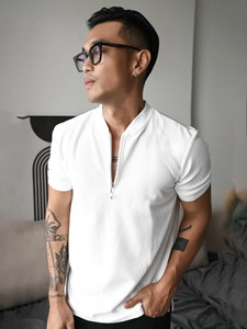 Jump Cuts Solid Men Henley Neck White T-Shirt