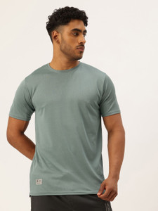 SPORTS 52 WEAR Solid Men Round Neck Green T-Shirt