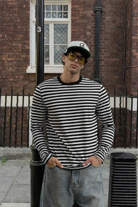 CottonCrest Striped Black, White Men's Round Neck T-Shirt - Image 4