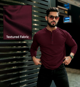 Rufica Self Design Men Mandarin Collar Maroon T-Shirt