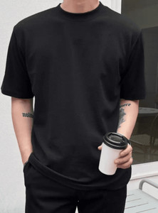 PicPok Solid Men Round Neck Black T-Shirt