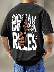 ट्रिप्रॉज पुरुषों के लिए गोल गला प्रिंटेड काला टी-शर्ट