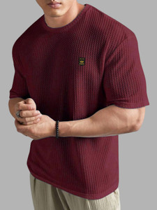 Leemak Self Design Men Round Neck Maroon T-Shirt