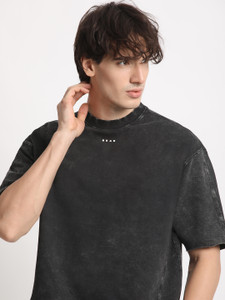 THE BEAR HOUSE Solid Men Round Neck Black T-Shirt
