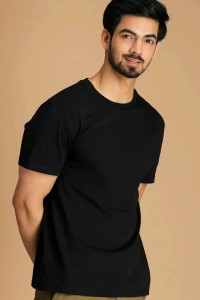 JIGRI BUDDY Solid Men Round Neck Black T-Shirt
