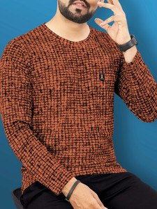 VeBNoR Printed Men Round Neck Orange T-Shirt