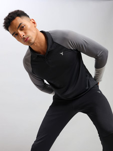 TECHNOSPORT Colorblock Men Polo Neck Black T-Shirt