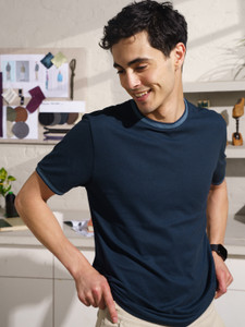 Damensch Solid Men Round Neck Navy Blue T-Shirt