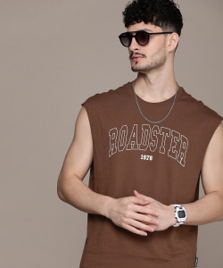 Roadster Printed Men Round Neck Brown T-Shirt