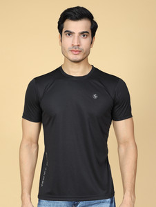 SUPERSQUAD Solid Men Round Neck Black T-Shirt