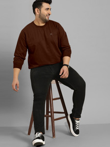 ट्रिप्टी पुरुषों के लिए गोल गला सॉलिड भूरा टी-शर्ट