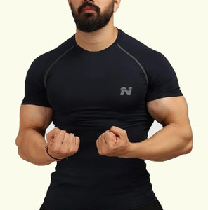 NINQ Solid Men Round Neck Black T-Shirt