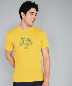 LEVI'S Printed Men Crew Neck Yellow T-Shirt